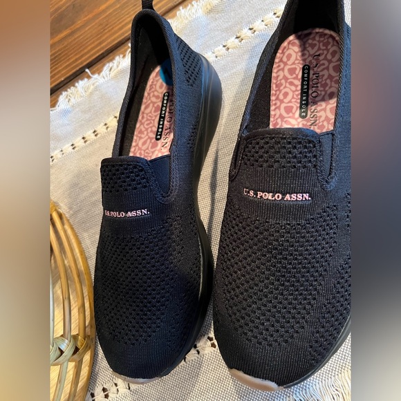 U.S. Polo Assn. size 10 women’s Black Slip-On Sneakers, comfort insoles, EUC - Picture 2 of 7